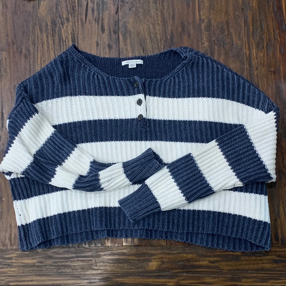cute striped american eagle cropped sweater!